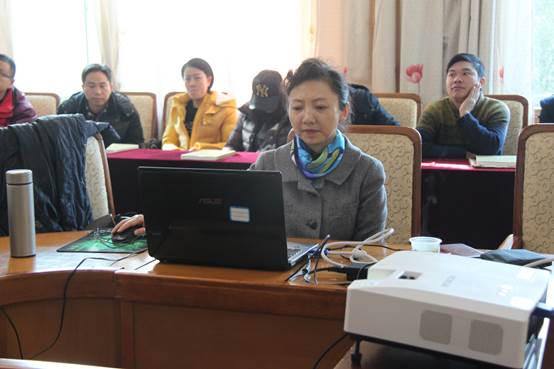 说明: E:\学院照片\2016.12.16北师大马院副院长讲座\IMG_7490.JPG