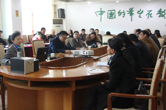 说明: E:\学院照片\2016.12.16北师大马院副院长讲座\IMG_7493.JPG